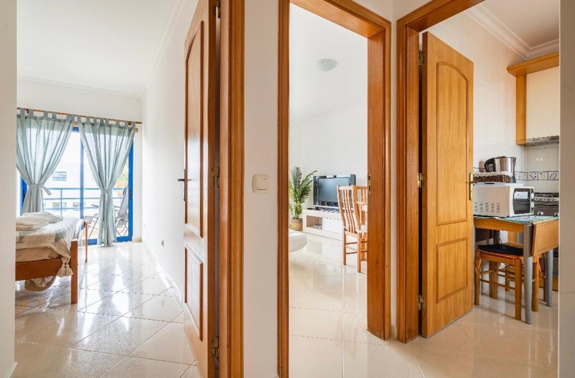 Quarteira Beach House Екстер'єр фото